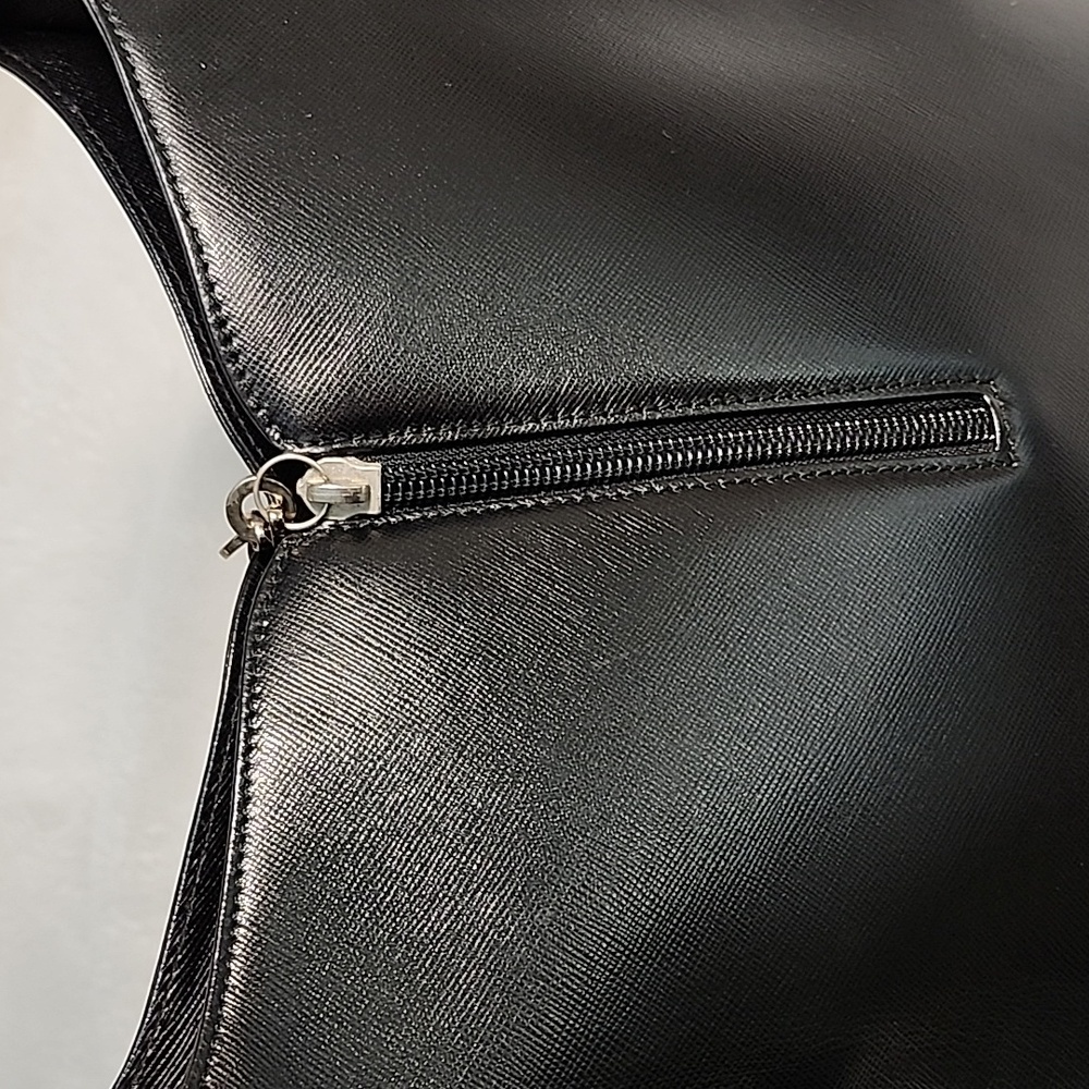 VTG Salvatore Ferragamo Black Leather Gancini Tote bag One Shoulder Bag - Picture 9 of 16